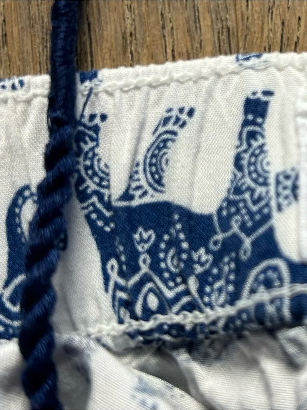 Gap Girls Size S Regular Elephant Print Shorts